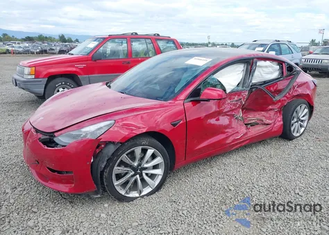 2021 Tesla Model 3 Long Range Dual Motor All-Wheel Drive z USA, uszkodzony, nr VIN 5YJ3E1EBXMF926590